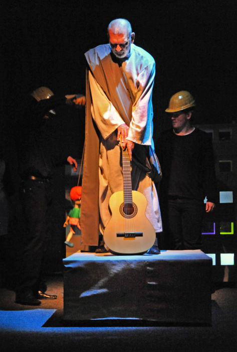 Kliknutím na fotografii zavřete okno