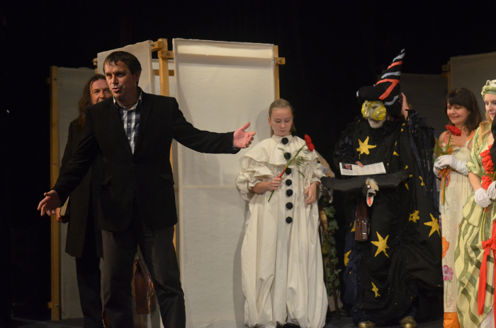 Kliknutím na fotografii zavřete okno