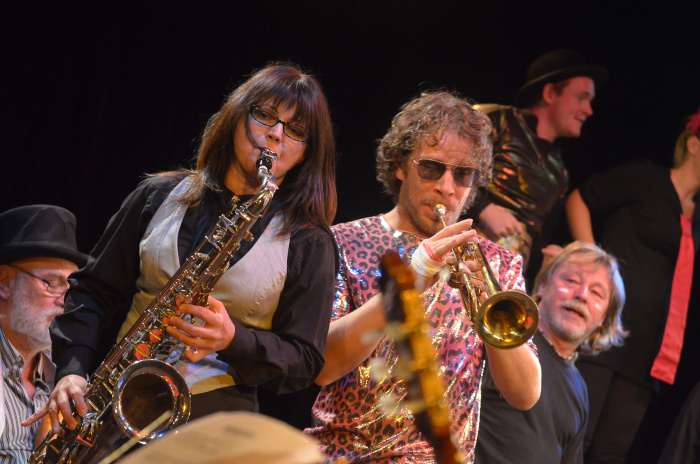 Kliknutím na fotografii zavřete okno