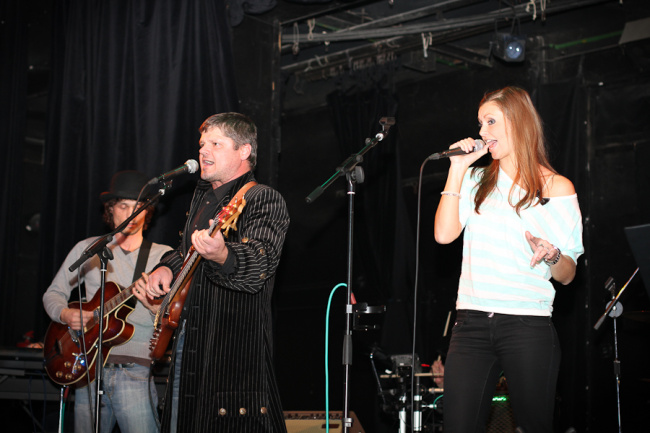 Kliknutím na fotografii zavřete okno