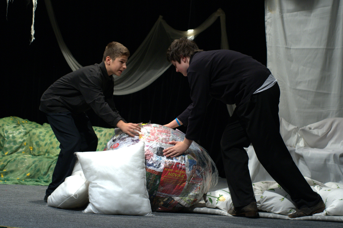 Kliknutím na fotografii zavřete okno