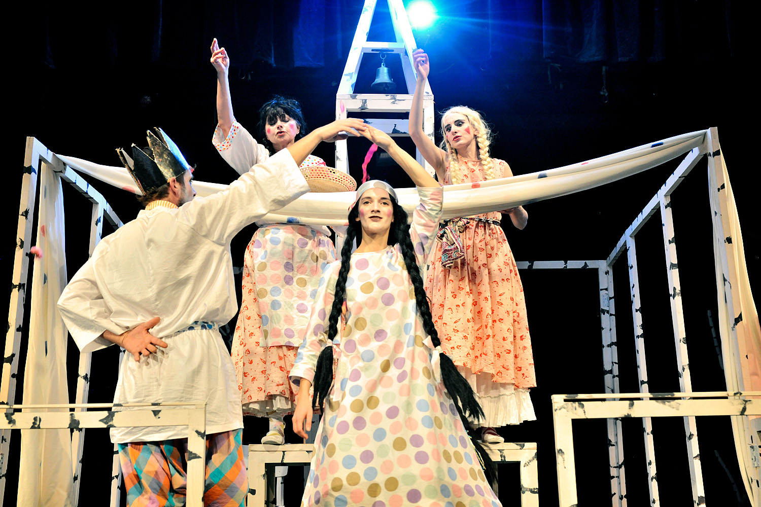 Kliknutím na fotografii zavřete okno